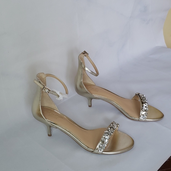 Badgley Mischka Shoes - NWB - Jewel Badgley Mischka Dash Heel